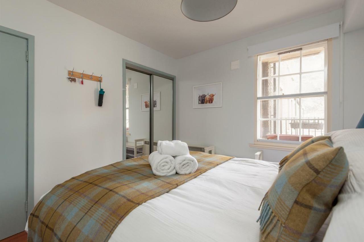 Appartement The Wee Highland Coo à Édimbourg Extérieur photo